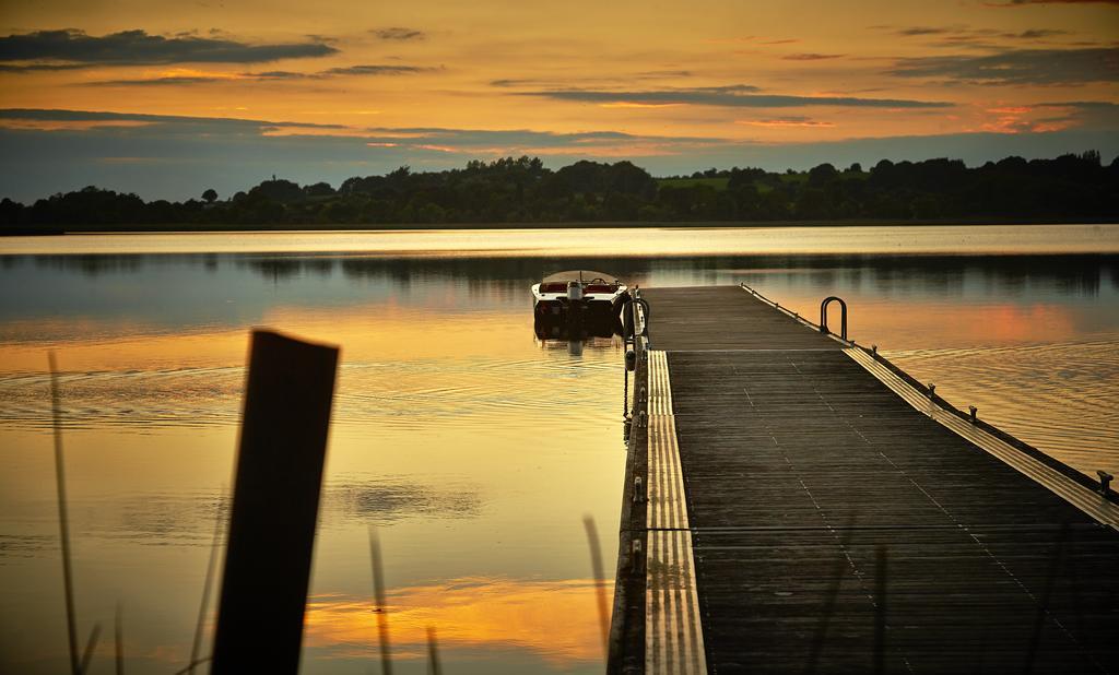 Wineport Lodge Glasson Bagian luar foto