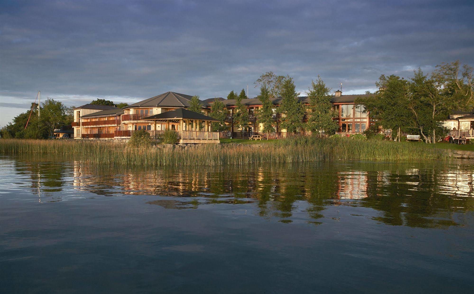 Wineport Lodge Glasson Bagian luar foto