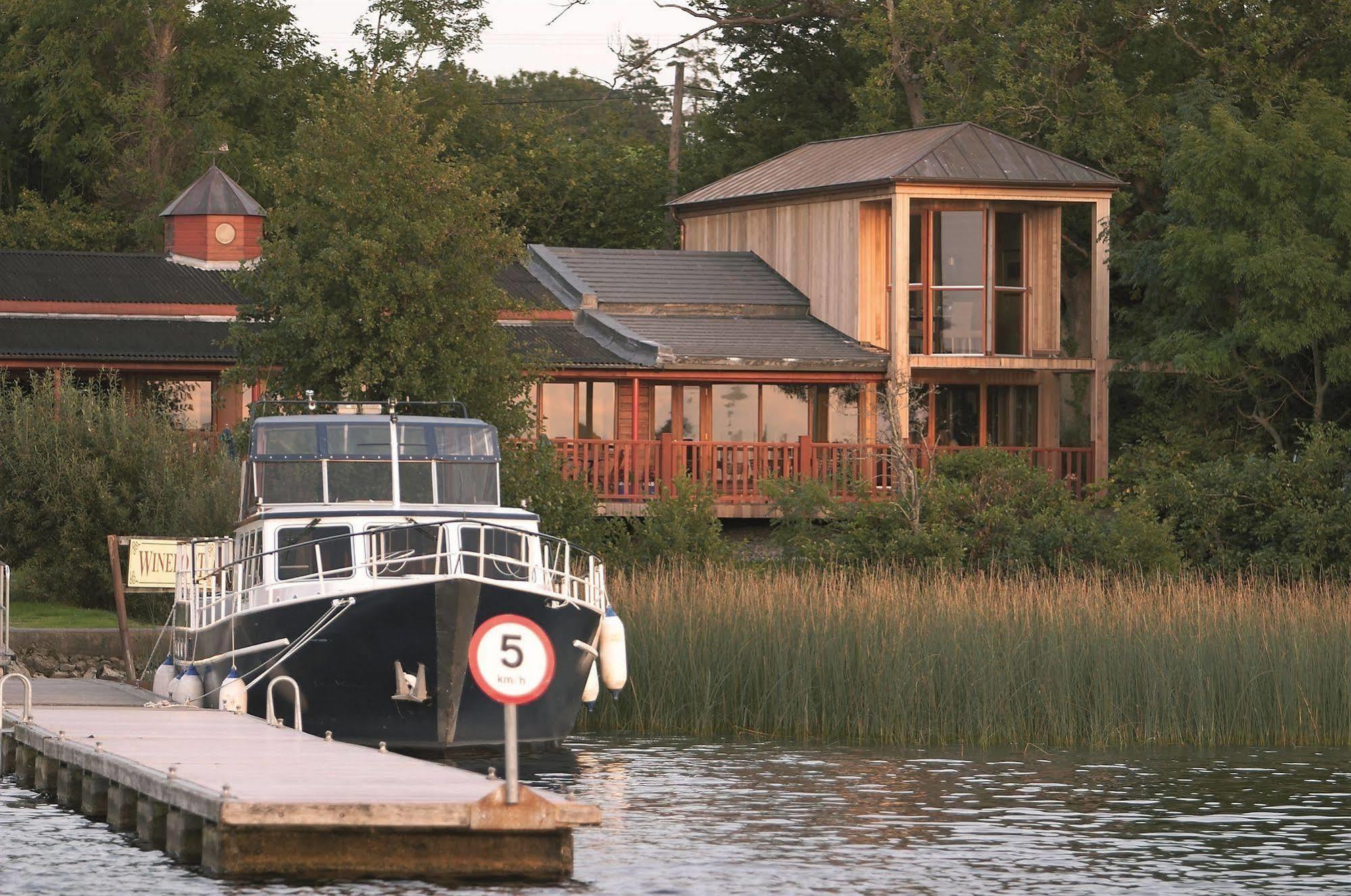 Wineport Lodge Glasson Bagian luar foto